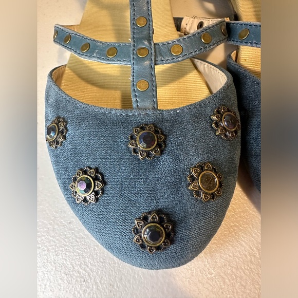 Joyfolie Flats - Picture 2 of 9